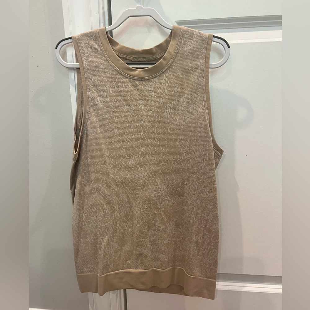 Lululemon tank top